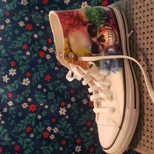 Converse skulls and roses shoes